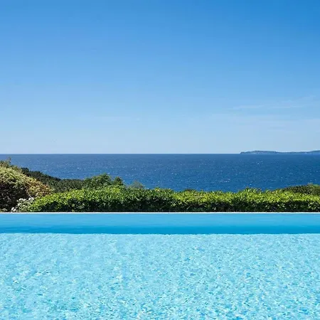 Villa Les Trois Iles Luxury With Exceptional Sea Views Near Saint-tropez