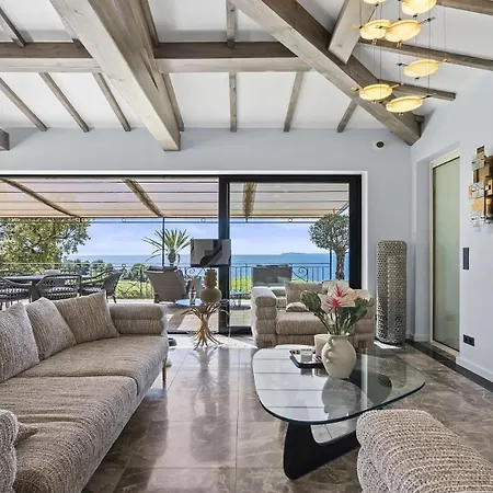 Les Trois Iles Luxury With Exceptional Sea Views Near Saint-tropez Villa
