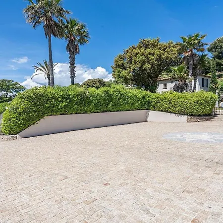 Villa Les Trois Iles Luxury With Exceptional Sea Views Near Saint-tropez *